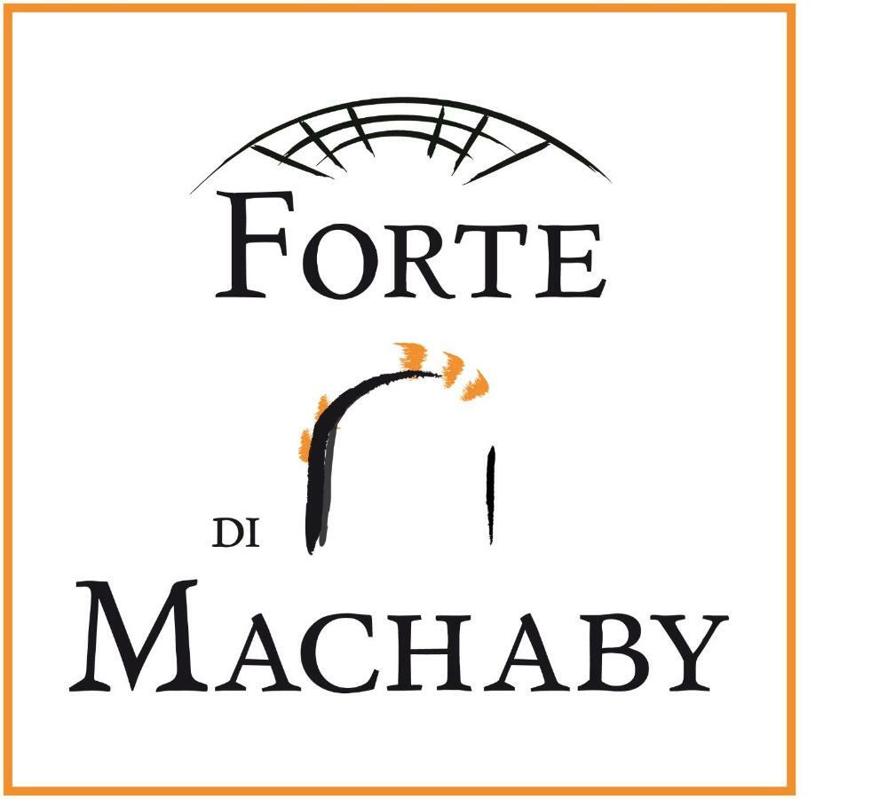 Forte Di Machaby Hostel Arnad Buitenkant foto