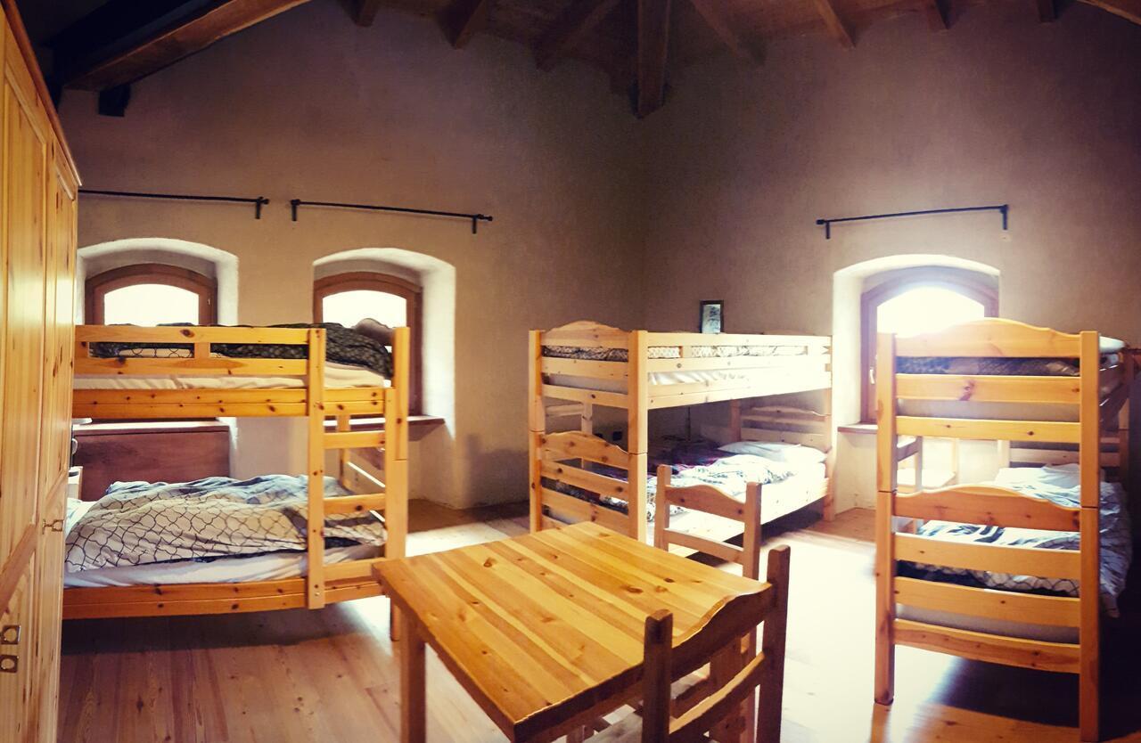 Forte Di Machaby Hostel Arnad Buitenkant foto